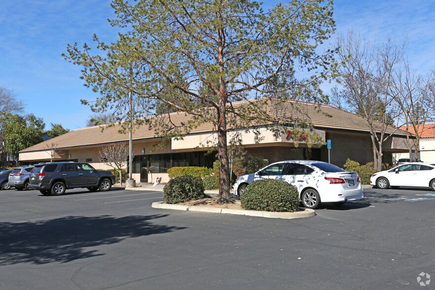 More Photos Of 7339 N 1st St, Fresno Office For Lease
