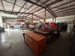 More Photos Of 9313 Circle Dr, Austin Industrial For Sale