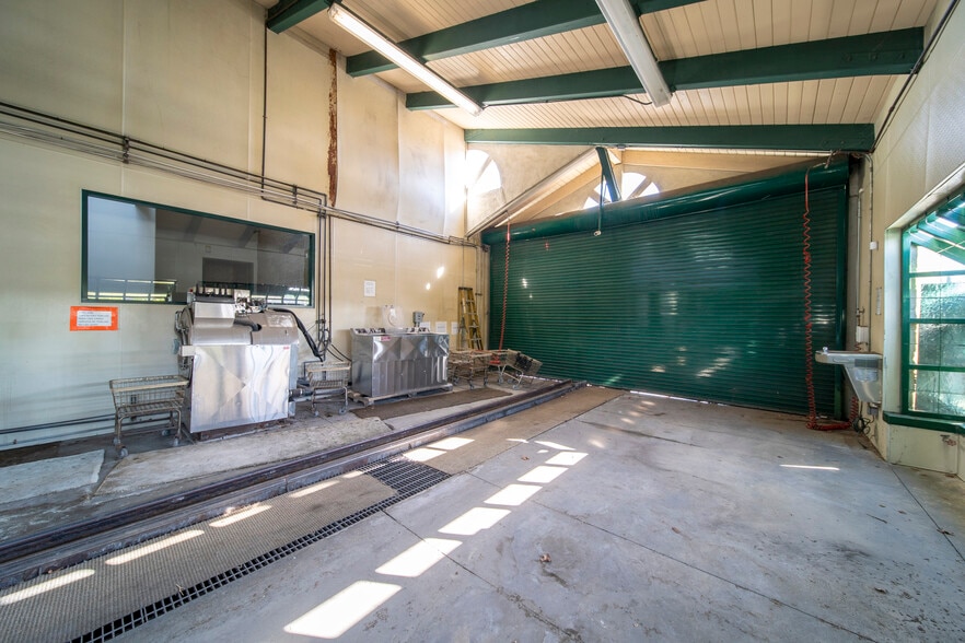 More Photos Of 1600 Stoner Creek Rd, City of Industry Carwash For Lease