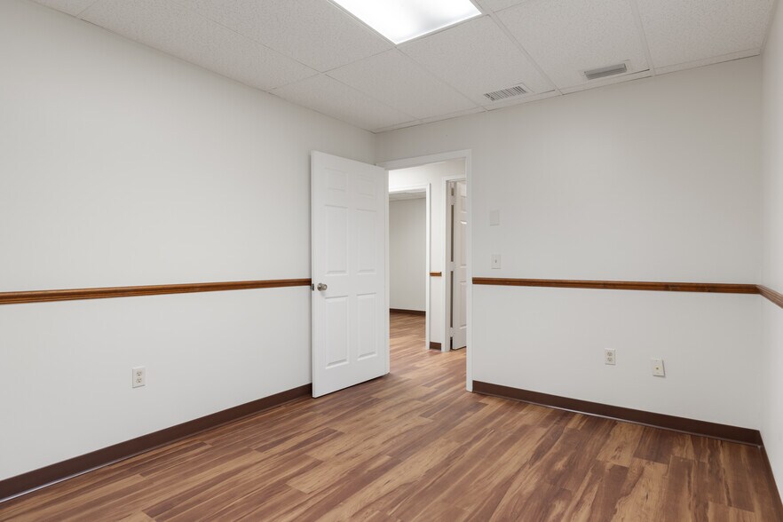 More Photos Of 9030 W Fort Island Trl, Crystal River Medical For Sale