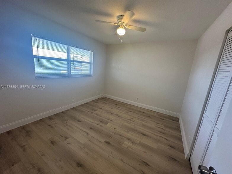 More Photos Of 2775 Taft St, Hollywood Apartments For Sale