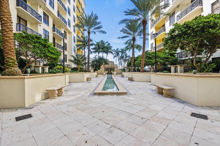 More Photos Of 801 S Olive Ave, West Palm Beach Apartments For Lease