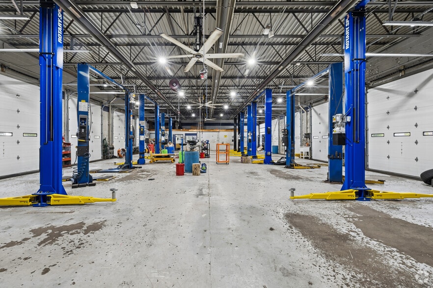 More Photos Of 538 Route 38 E, Maple Shade Township Auto Dealership For Lease