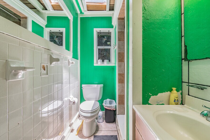 More Photos Of 3109 N Ola Ave, Tampa Hospitality For Sale