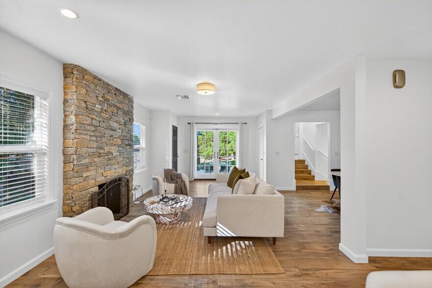 More Photos Of , Tujunga Multifamily For Sale