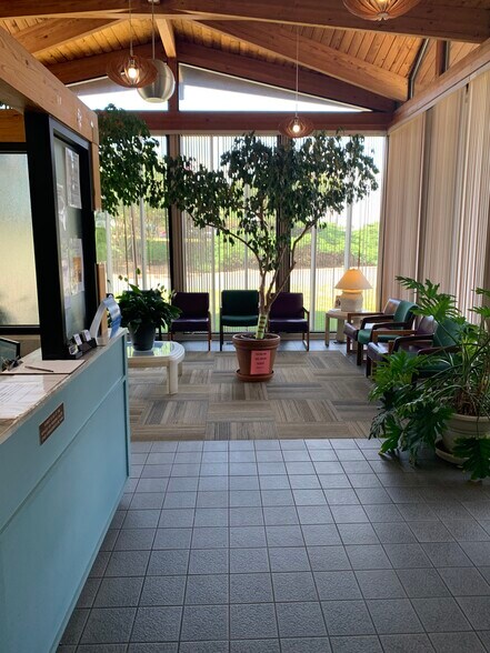 More Photos Of 8415 Pineville-matthews Rd, Charlotte Office For Sale