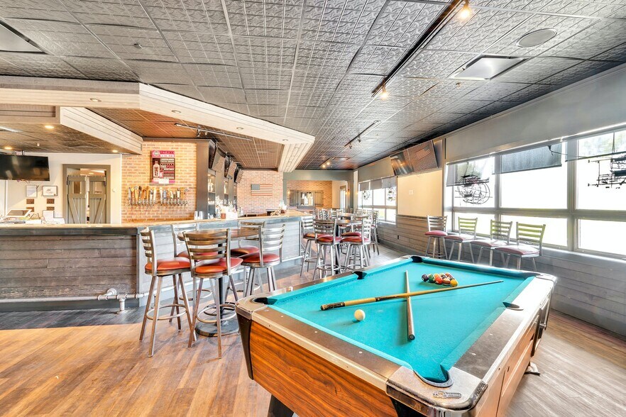 More Photos Of 83 Woodport Rd, Sparta Bowling Alley For Sale