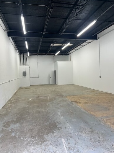 More Photos Of 5713-5727 NE 14th Ave, Fort Lauderdale Warehouse For Lease