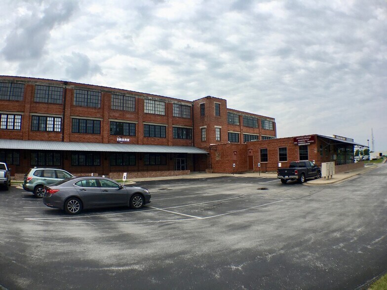Primary Photo Of 601 N National Ave, Springfield Office For Lease