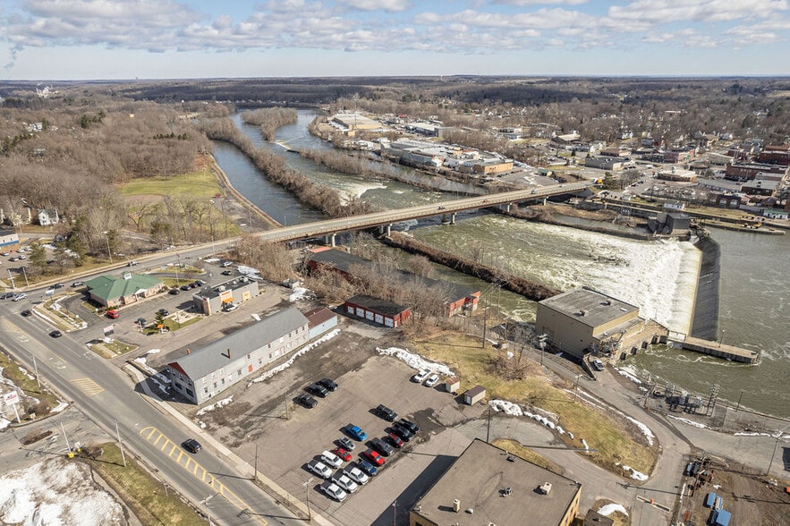 More Photos Of 15 W 1st St S, Fulton Freestanding For Sale