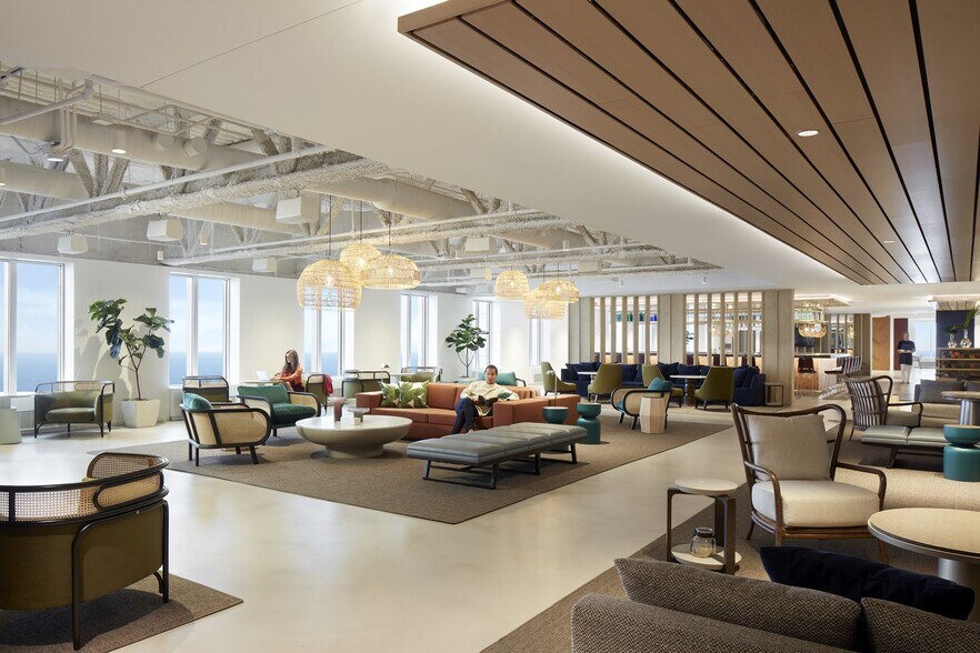 More Photos Of 200 E Randolph St, Chicago Coworking Space