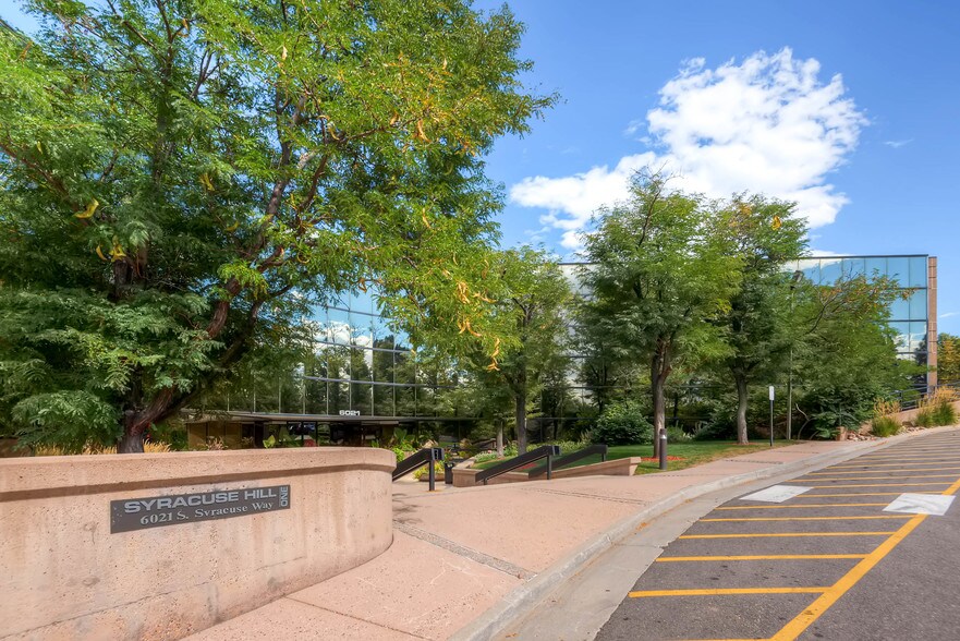 More Photos Of 6021 S Syracuse Way, Greenwood Village Office For Lease