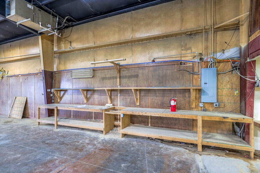 More Photos Of 17321 County Road 41, Archie Manufacturing For Sale