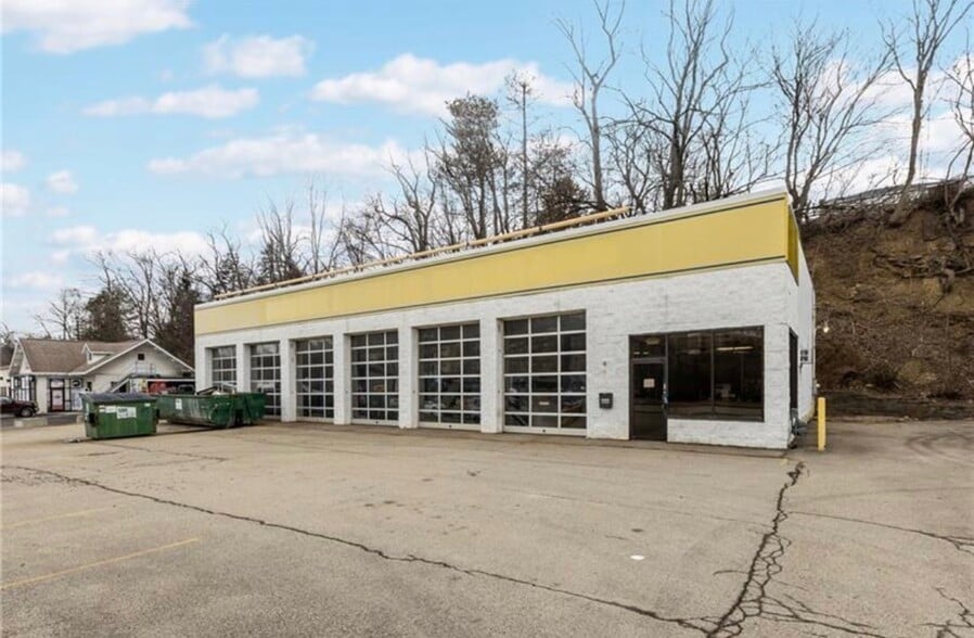 More Photos Of 9435 State Route 30, Irwin General Retail For Lease