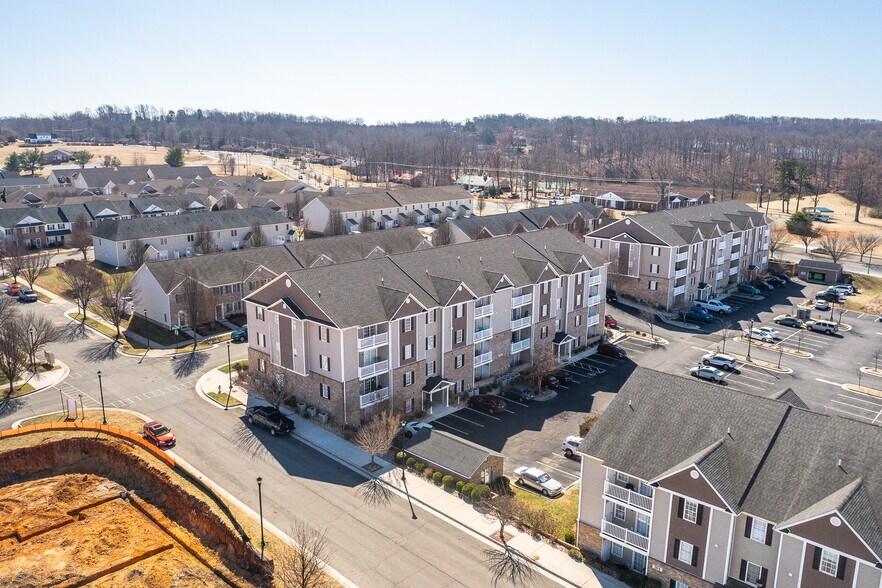 More Photos Of 301 Rotunda St, Lynchburg Apartments For Sale
