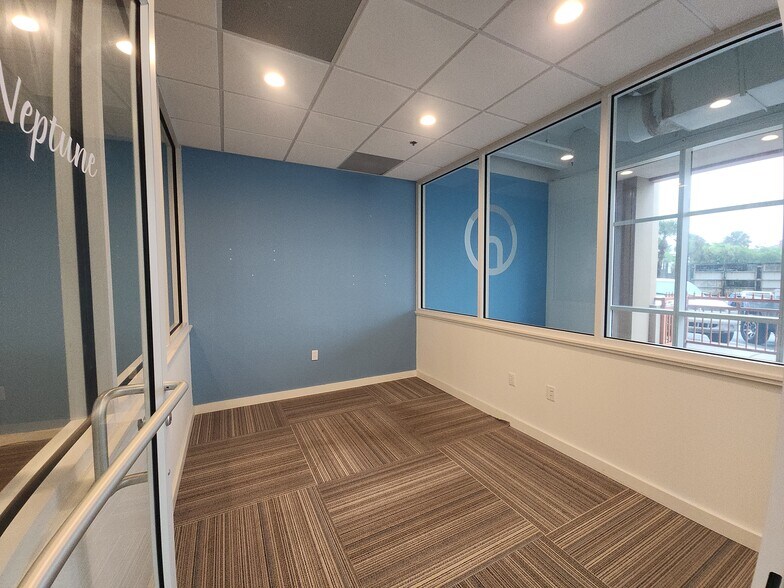 More Photos Of 320 1st St N, Jacksonville Beach Office Residential For Sale