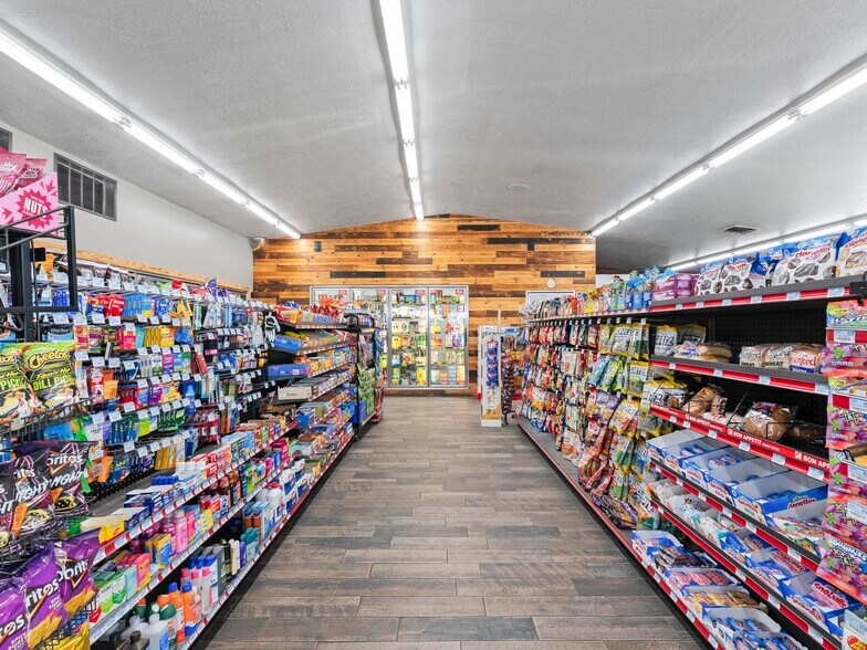 More Photos Of 5500 W 5500 S, Hooper Service Station For Sale