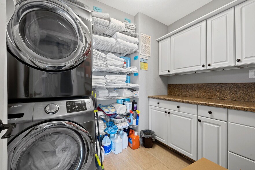 More Photos Of 2801 7th Ave N, Saint Petersburg Hospitality For Sale