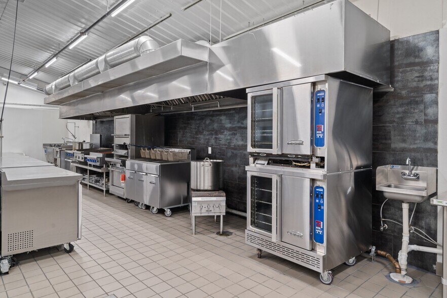 More Photos Of 8123 S Lecanto Hwy, Lecanto Restaurant For Sale