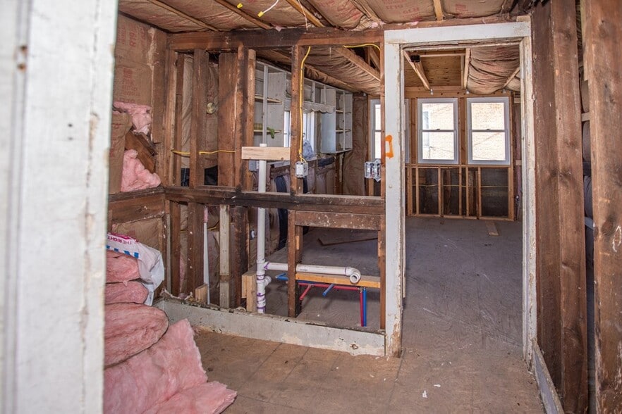 More Photos Of 11 E Hill Rd, Covington Apartments For Sale