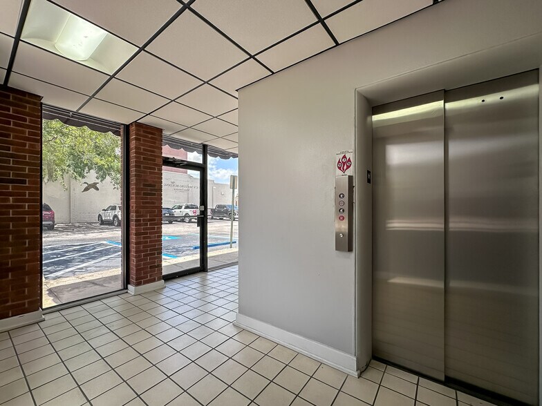 More Photos Of 103 S Florida Ave, Lakeland Office For Lease