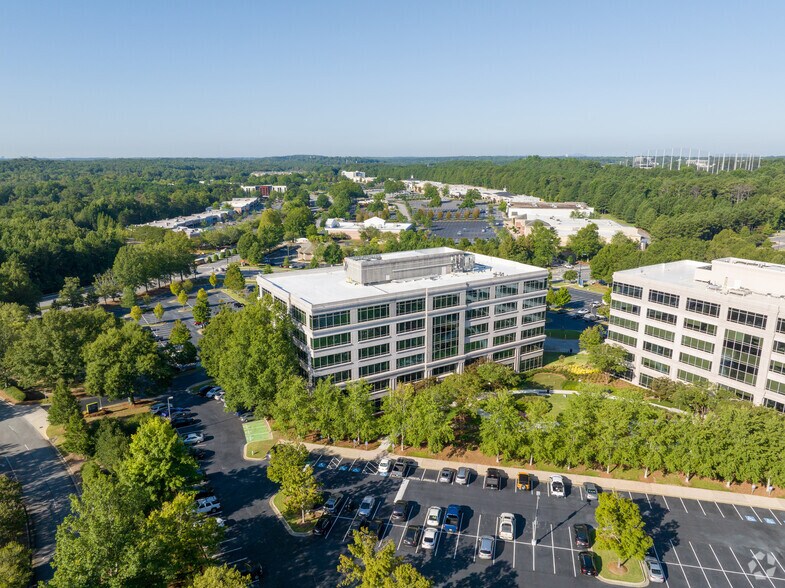 More Photos Of 100 North Point Ctr E, Alpharetta Office For Sale