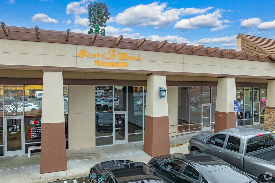 More Photos Of 7456 Foothills Blvd, Roseville Unknown For Lease