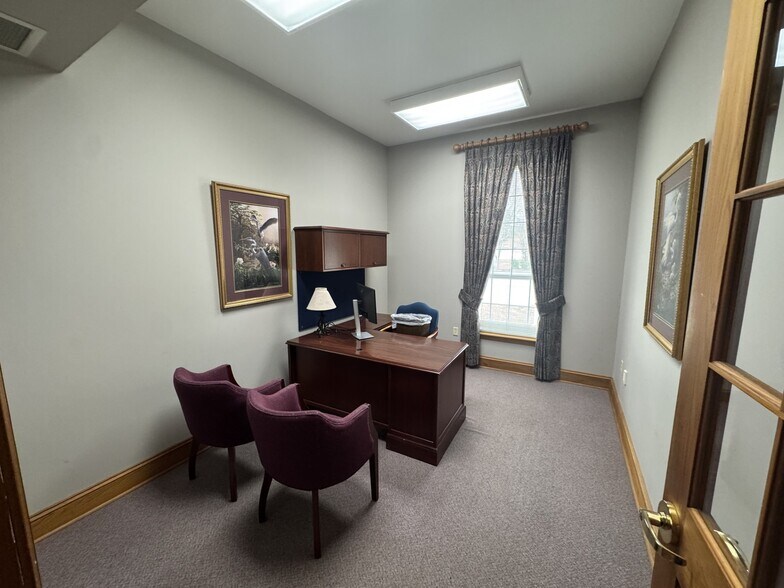 More Photos Of 2552 Highway 964, Saint Francisville Office For Lease