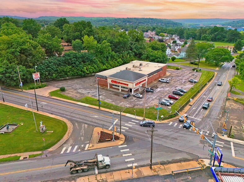 More Photos Of 734 E Washington St, New Castle Freestanding For Sale