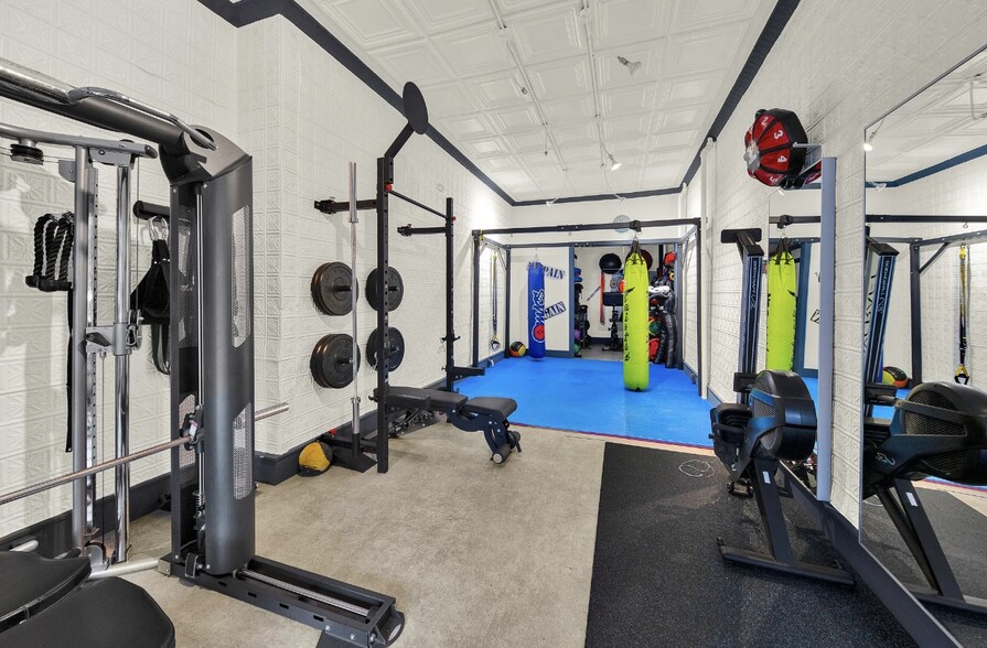 More Photos Of 543 E 6th St, New York Apartments For Lease