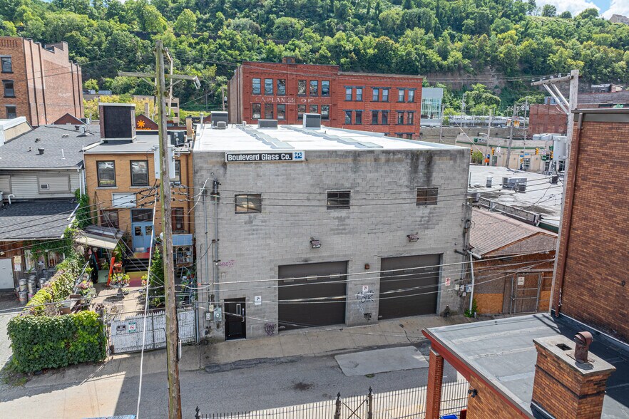 More Photos Of 2111 Penn Ave, Pittsburgh Storefront Retail Office For Lease