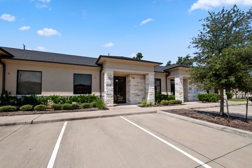 More Photos Of 4220 Cartwright Rd, Missouri City Medical For Sale