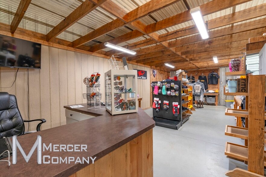 More Photos Of 3984 N US Highway 287, Alvord Warehouse For Sale