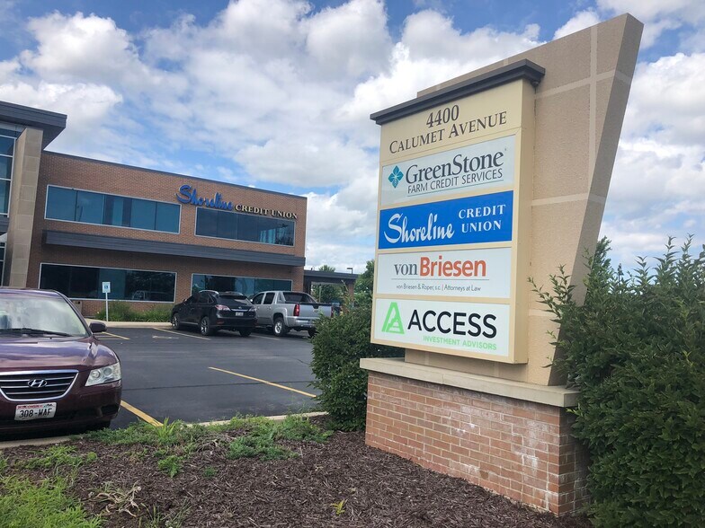 More Photos Of 4400 Calumet Ave, Manitowoc Office For Sale
