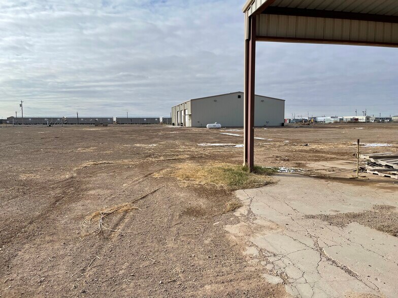 More Photos Of 2006 Oil Mill Rd, Pecos Industrial For Lease