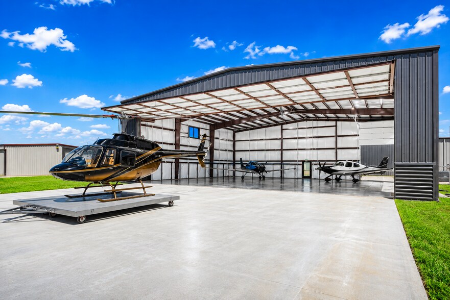 Primary Photo Of 3000 Westcourt rd, Denton Airplane Hangar For Sale