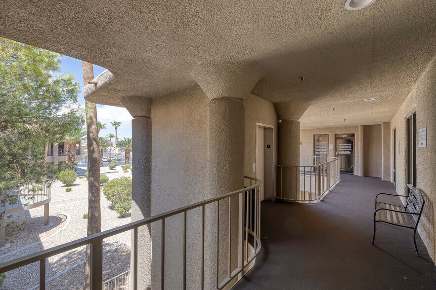 More Photos Of 5701 W Charleston Blvd, Las Vegas Medical For Sale