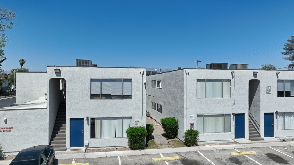 Primary Photo Of 5800 Bromley Ave, Las Vegas Apartments For Sale