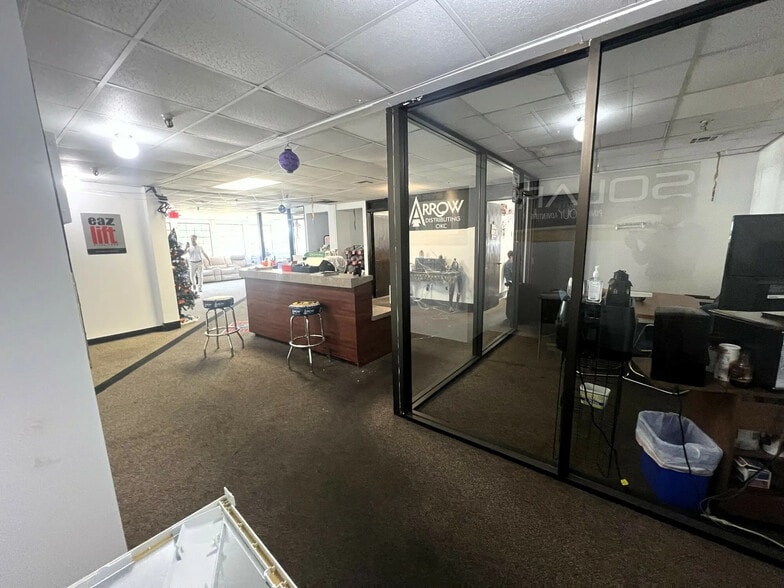 More Photos Of 6901 NW 63rd St, Oklahoma City Warehouse For Sale