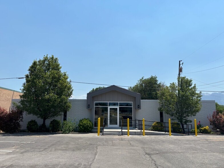 More Photos Of 7669 Redwood Rd, West Jordan Office For Sale
