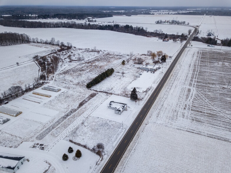 More Photos Of 6163 N Meridian Rd, Hope Flex For Sale