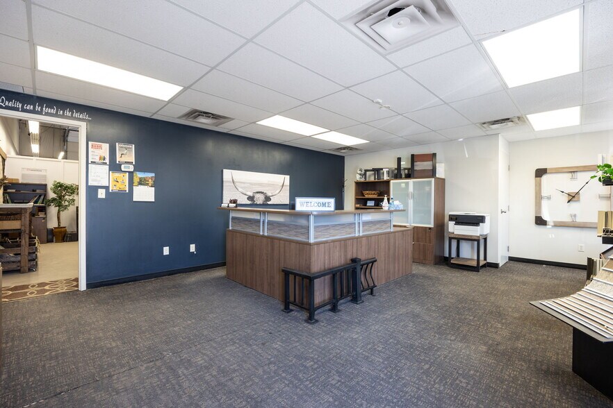 More Photos Of 380 Mackenzie Blvd, Fort McMurray Warehouse For Lease