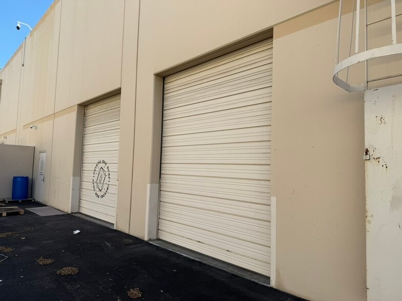 More Photos Of 15823 W Monte St, Sylmar Warehouse For Sale