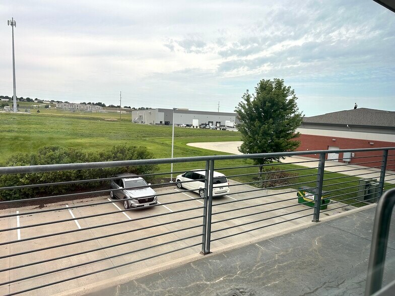 More Photos Of 3270 Folkways Blvd, Lincoln Office For Lease