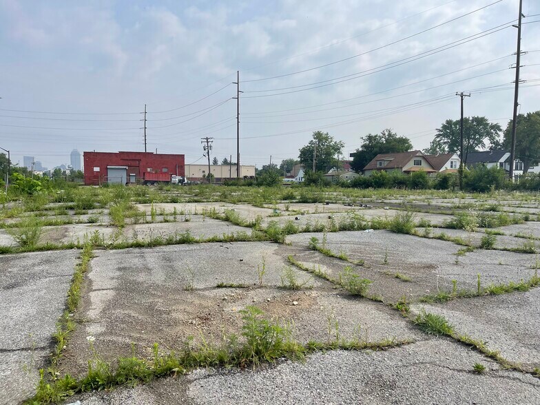 More Photos Of 1915-1919 Madison Ave, Indianapolis Land For Lease