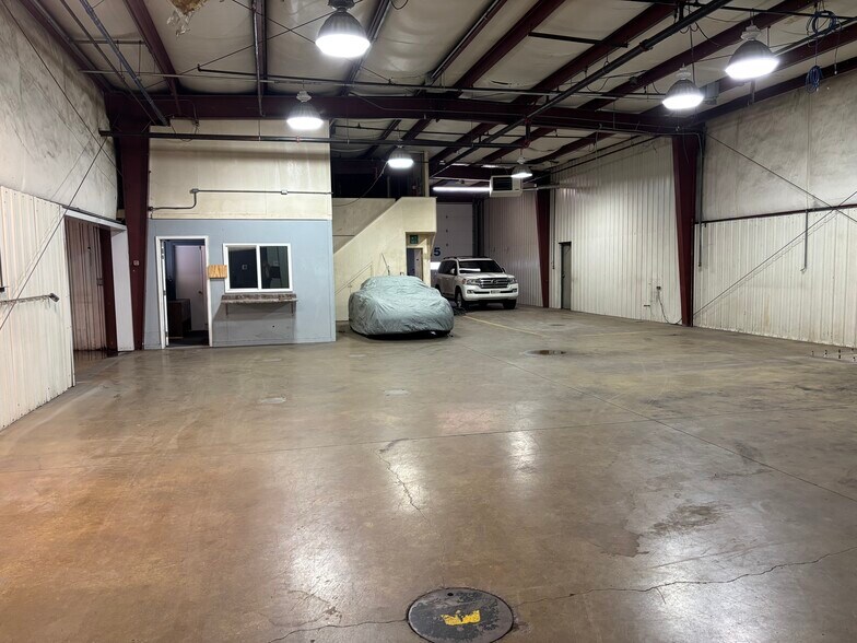 More Photos Of 1804 W 2nd St, Marion Manufacturing For Lease