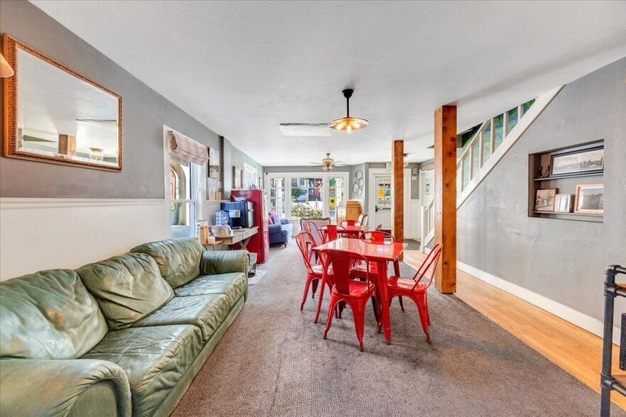 More Photos Of 18736 Main St, Groveland Hotel For Sale