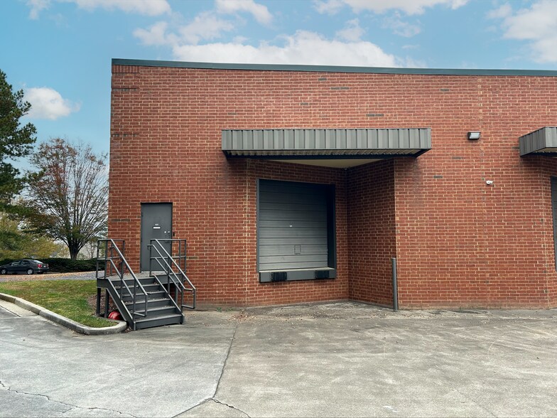 More Photos Of 5910 Shiloh Rd E, Alpharetta Light Distribution For Lease