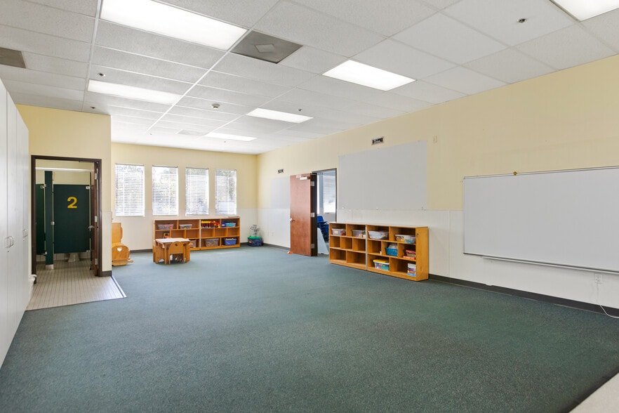More Photos Of 2090 Chino Hills Pkwy, Chino Hills Schools For Lease