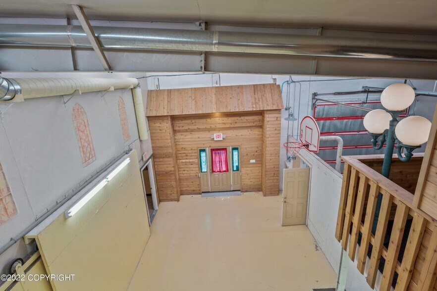 More Photos Of 36142 Pine St, Soldotna Light Manufacturing For Sale